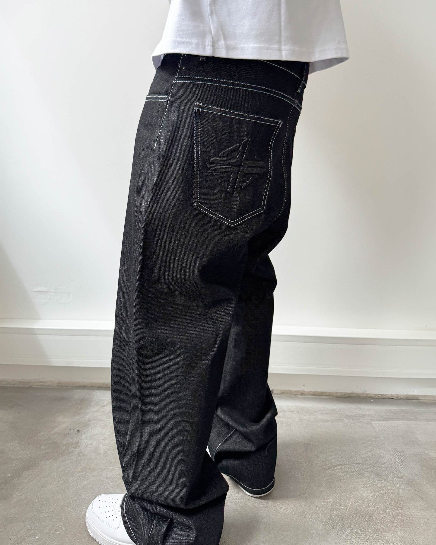 BY UNOV® Denim "Raw Black"